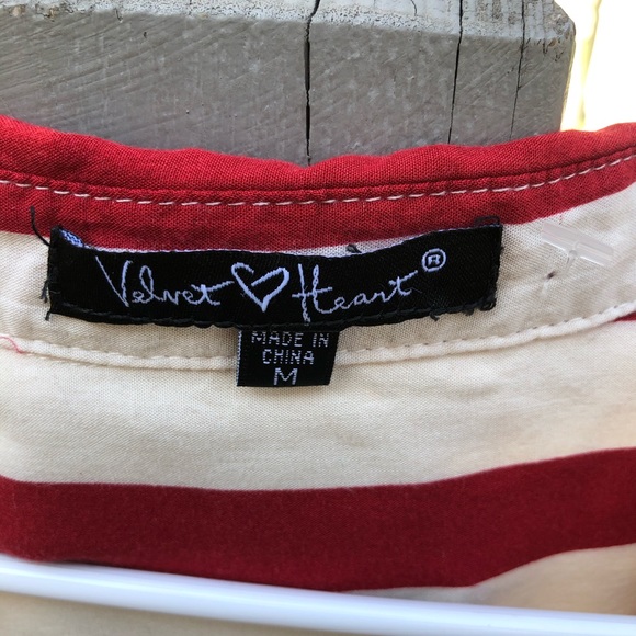 Flowy button up - Picture 3 of 3